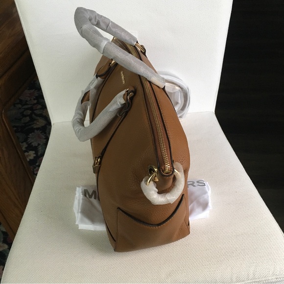 NWT Michael Kors Beckett large top zip leather satchel Acorn - Picture 5 of 12